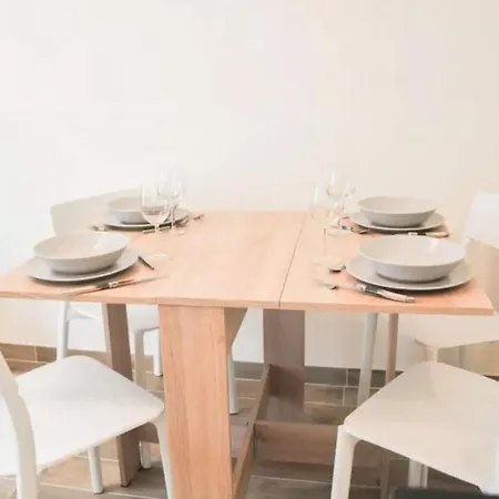 Le Bouloir-appartement Avec Balcon Et Parking Prive * Honfleur