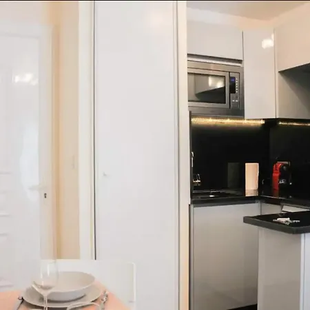 Le Bouloir-appartement Avec Balcon Et Parking Prive Honfleur