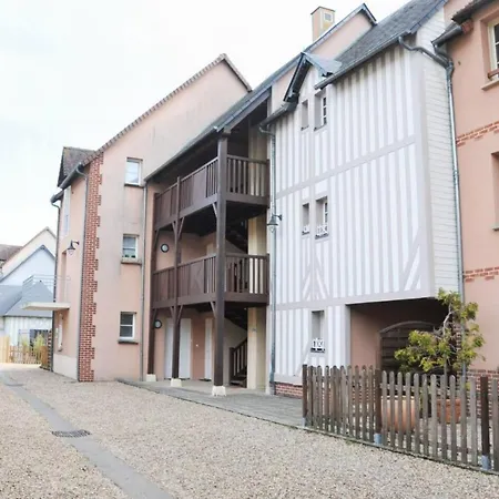 Le Bouloir-appartement Avec Balcon Et Parking Prive *
