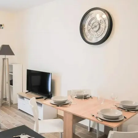 Le Bouloir-appartement Avec Balcon Et Parking Prive Honfleur
