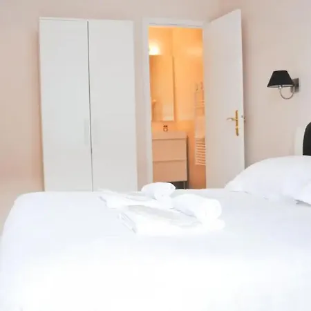 Le Bouloir-appartement Avec Balcon Et Parking Prive Honfleur