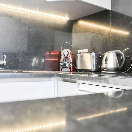 Le Bouloir-appartement Avec Balcon Et Parking Prive * Honfleur